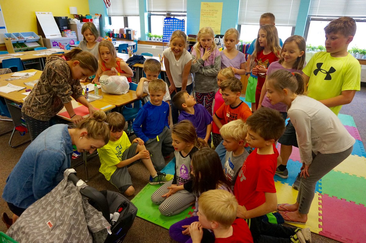 Miss_Quach's tweet photo. Mrs.Meyer's 2nd Grade Class had a special visitor yesterday - Mrs.Meyer &amp; her newborn baby, Hudson! They are in love. 😍 #DLSchools https://t.co/tXG5QFShZc