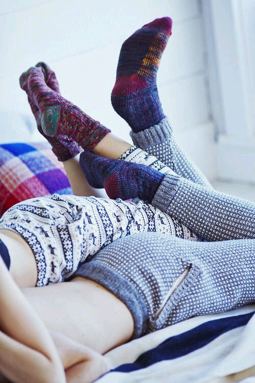 Despertar entre sus brazos y verle a los ojos cada mañana.

#Rosten 💙