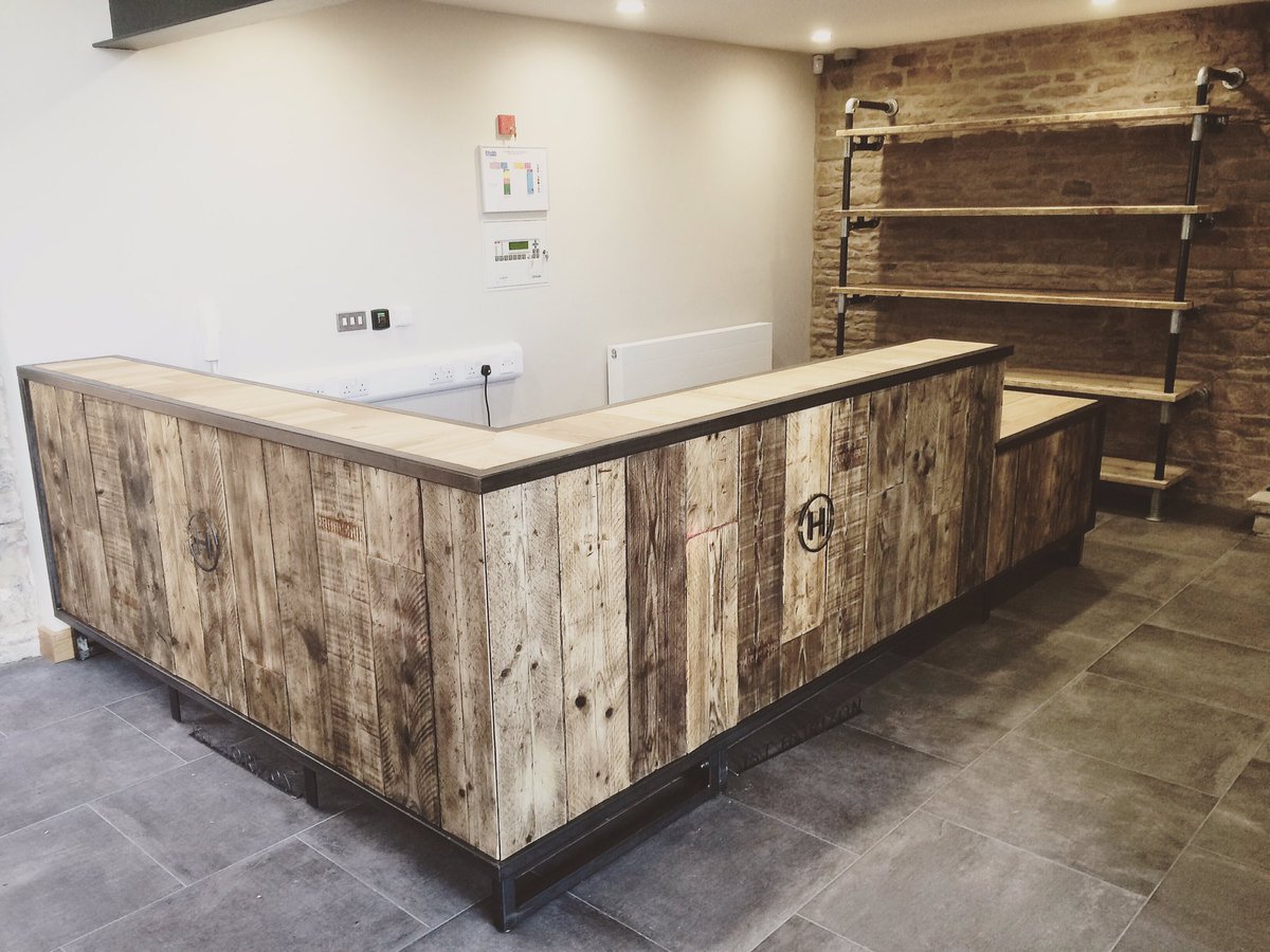 MandDFurniture's tweet photo. #reclaimed #industrial reception ready for work. Yeah! https://t.co/QrkUlh7gWr