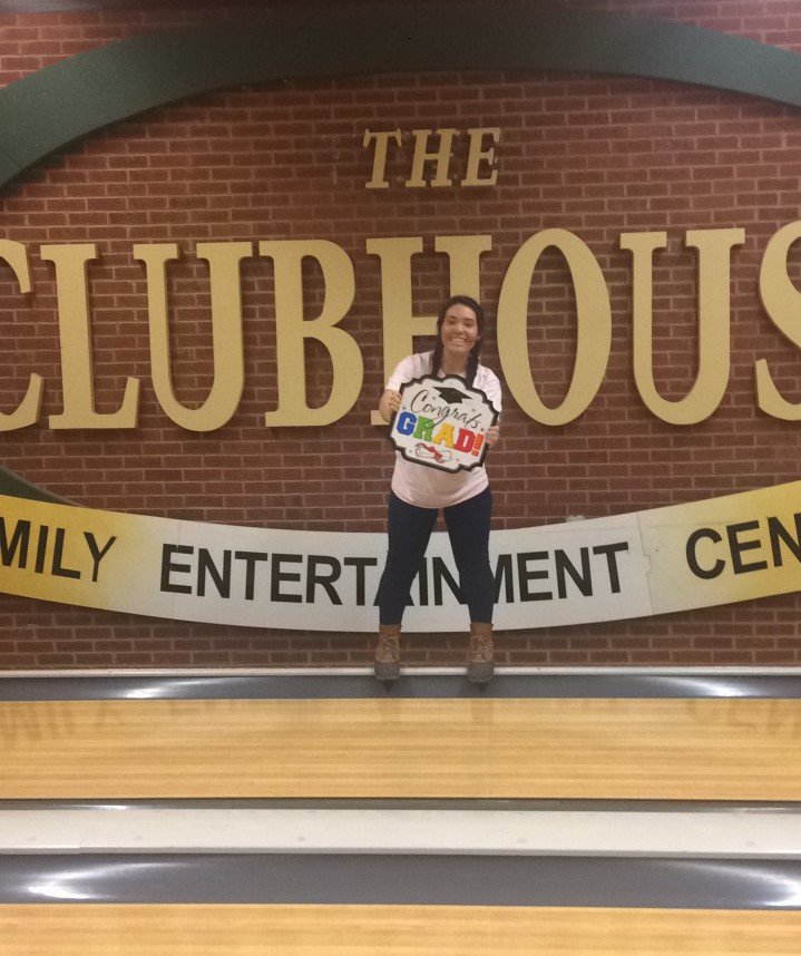 ClubhouseBoro's tweet photo. Shout out to Kate M. - a terrific @ClubhouseSboro intern & employee!
#2017 #GradsRGreat #GSGrad https://t.co/DIwiz0T3GI