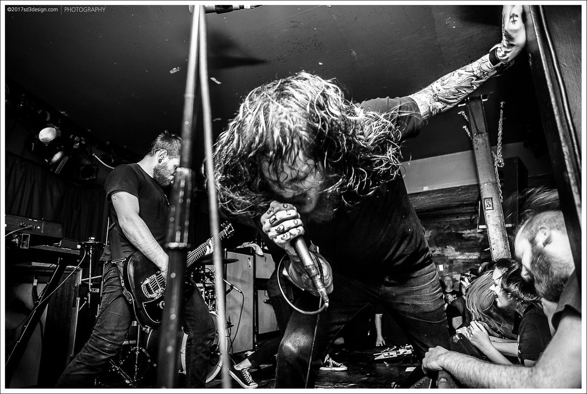 sd3design's tweet photo. THE DEVIL WEARS PRADA @TDWPband tore some shit up last night at #Mavericks @OttawaMetal @DiamondxMine #ottawa #ConcertPhotography #sd3design https://t.co/Sk6Nl1Bzzp