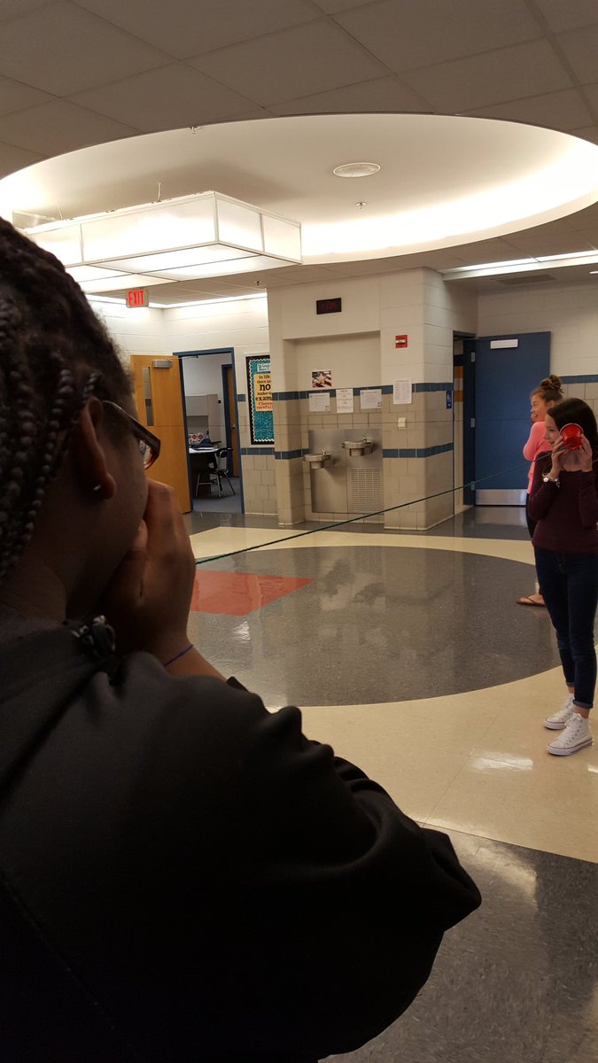 KurseNimmie64's tweet photo. Do cups really work as a telephone? Ask my students. #tjmsscience @NealCase https://t.co/jyvEeqUKSY