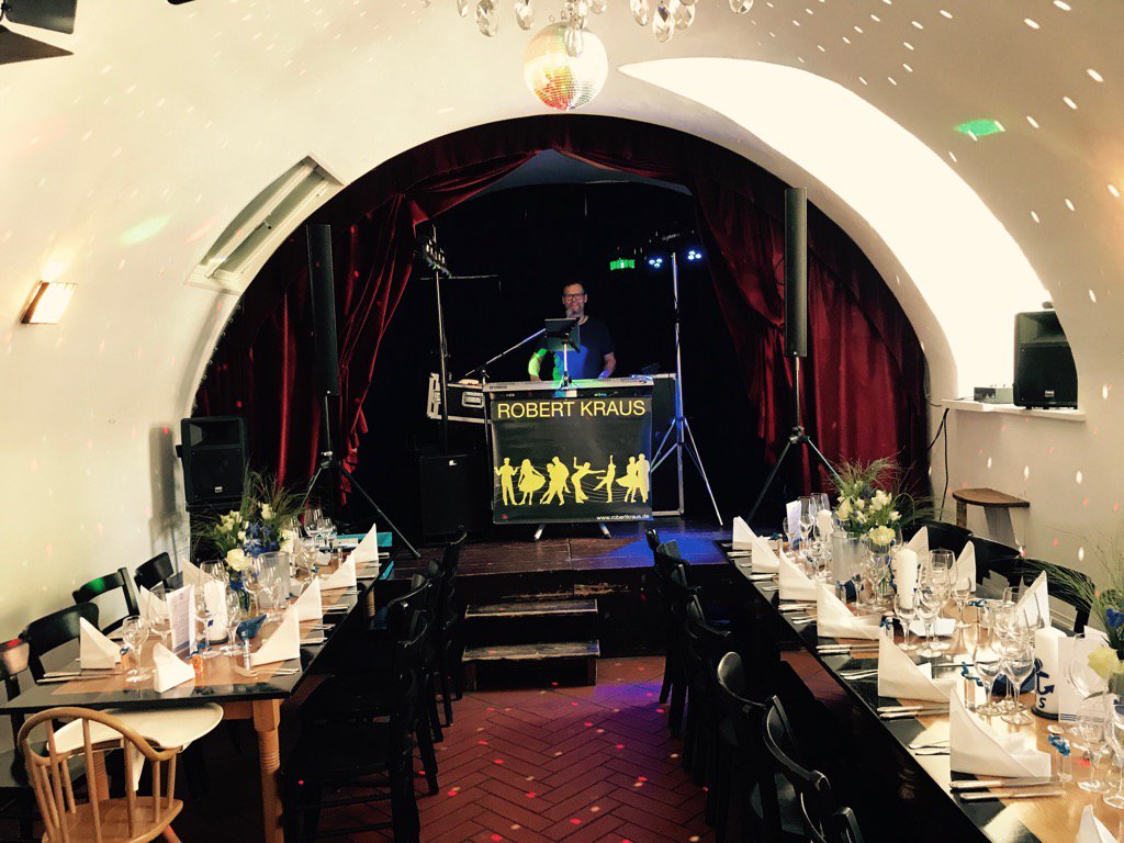 Dießen am Ammersee Ein-Mann-Musik Robert Kraus ist aufgebaut - im Hotel Maurerhansl
