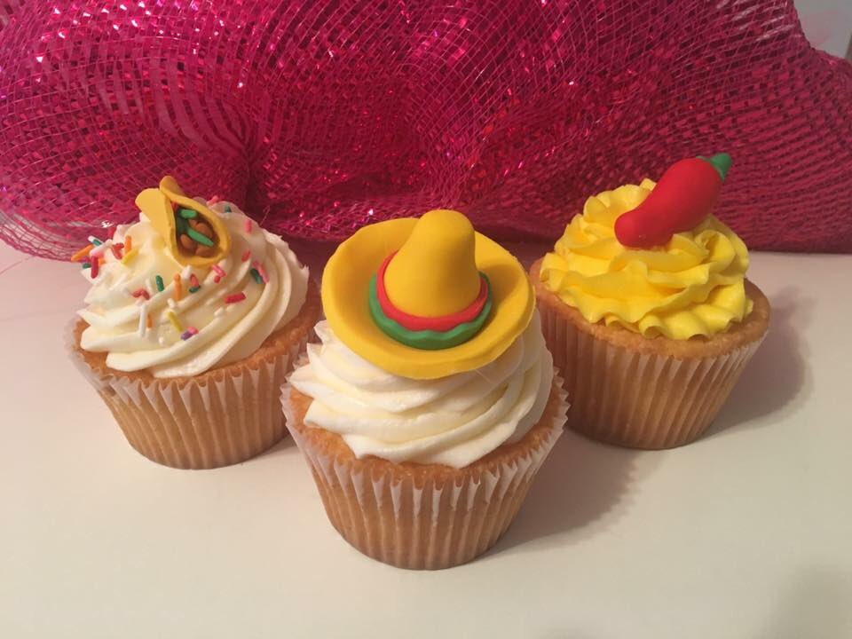 SanctuaryHouse's tweet image. @SuccessSweet has got the desserts! Check out cupcakes for Cinco de Mayo / Mile of Pennies tonight! myemail.constantcontact.com/City-of-Greens…