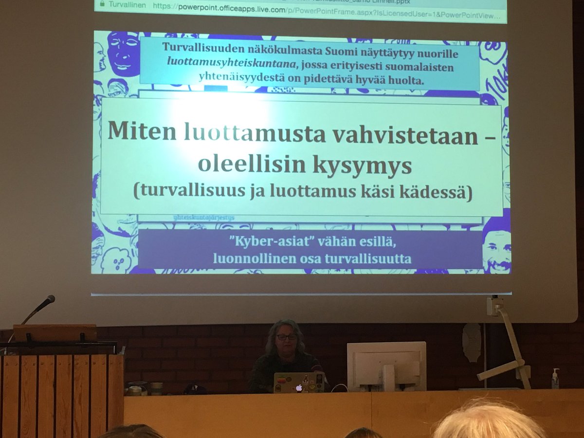 Taisku1's tweet photo. Jarno Limnell "Suomi näyttäytyy nuorille luottamusyhteiskuntana" #Leijona2017 #naistenvalmiusliitto https://t.co/LS3KMmGQwX