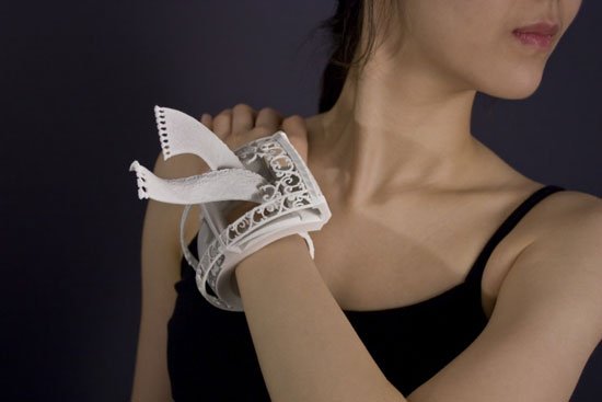 BEOPENFUTURE's tweet photo. Joshua Demonte makes architectural jewelry with 3D printing.
https://t.co/7jnwGQl20B
#BeOpenDesignDetails https://t.co/r5l9BlW98v