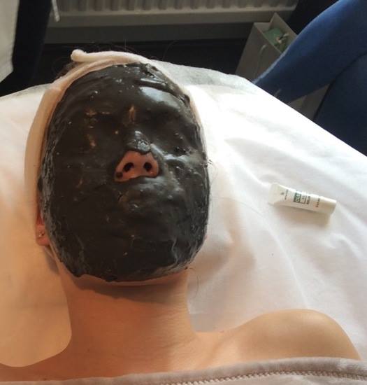 AnnaLotanUK's tweet photo. Black #Marine Seaweed Peel-Off #Mask 
Read more: https://t.co/39GmGiEmkm https://t.co/QH9aeOeh3q