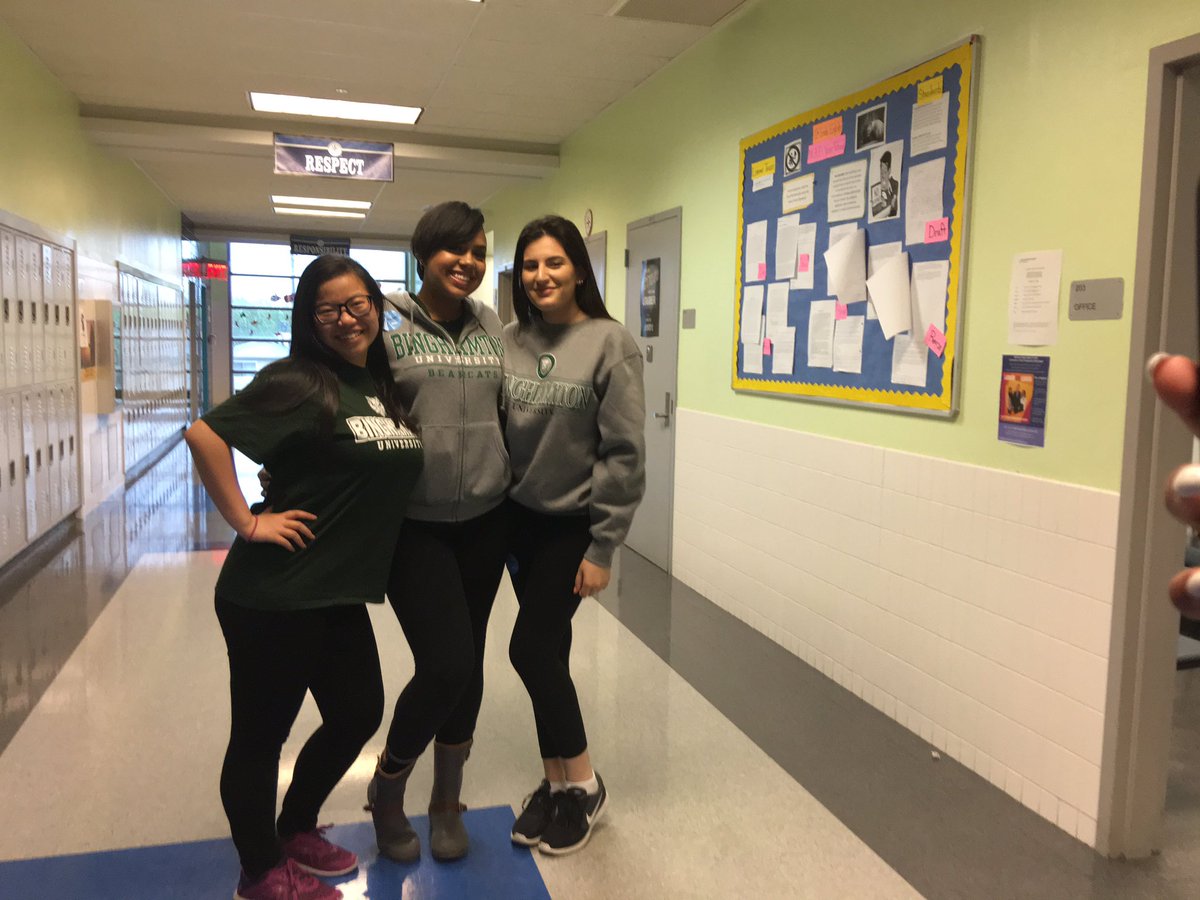 GaynorMcCownELS's tweet photo. McCown's going to college! #IDecided #BetterMakeRoom #CollegeSigningDay #CollegeAccessForAll @NYCSchools @NYCOutwardBound https://t.co/yrfx9mInuD