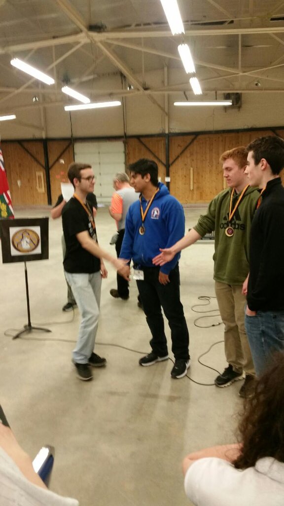 CSViamonde's tweet photo. Zakhary Rashid, élève de 11e à @ES_JSF gagne la médaille d'or au tournoi d'échec Blitz de Timmins. Bravo Zakhary! https://t.co/41iP0G0ZCB