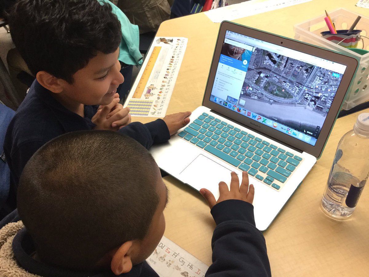 PS110Q's tweet photo. 2nd graders learn about geography, maps, latitude and longitude coordinates by doing Google maps NYC scavenger hunts! #teched https://t.co/l0gNSTQ59V