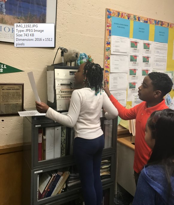 judylarocca's tweet photo. Morning announcements at Howell Road...it's always a great day thanks to these energetic students!  #HowellRoad #ValleyStream13 @fhuplosky https://t.co/fOJf8A0Rve