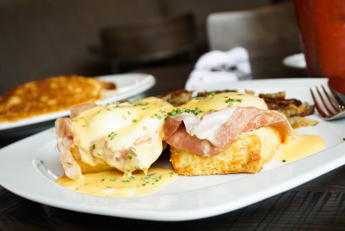 Mother's Day is right around the corner and were offering a delicious three course brunch for $28! Call and make your reservation today!