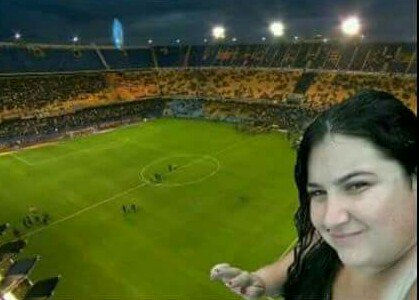 Yamilitta's tweet photo. Holaaa soy Antoooooo , estoy acá en la cancha de bocaaaaa , un frioooooo , holaaaa , no hay nadie  comenteeeeen 😂😂😂😂 https://t.co/zaJfJBnYfb