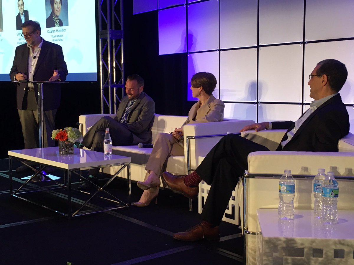 onyxcentrsource's tweet photo. More customers are asking about security. -Michael Knight @AmericanExpress #FutureSource2017 https://t.co/NVYjMoorAf