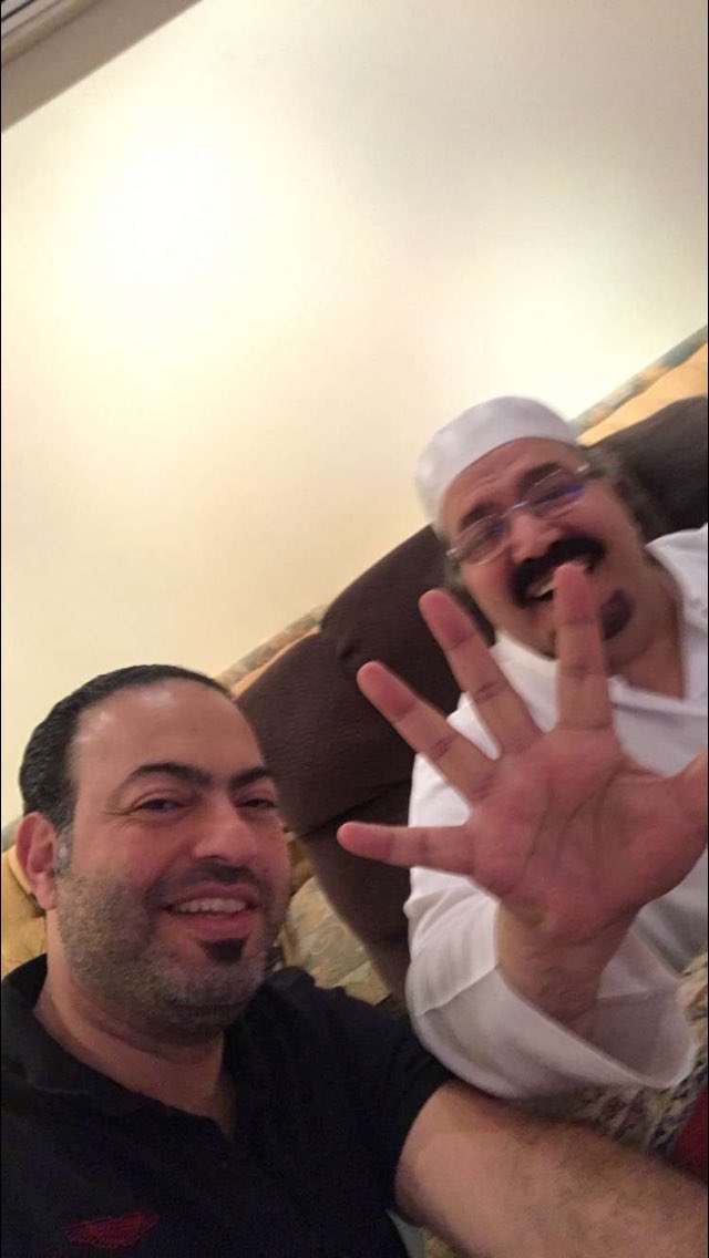 aaaaas2014's tweet photo. اول صورة للامير بندر بن محمد رئيس أعضاء شرف #الهلال بعد تعافيه من وعكه صحيه... https://t.co/F2lkJQLs0J by #waleedalfarraj via @c0nvey https://t.co/6W46tmb4FR
