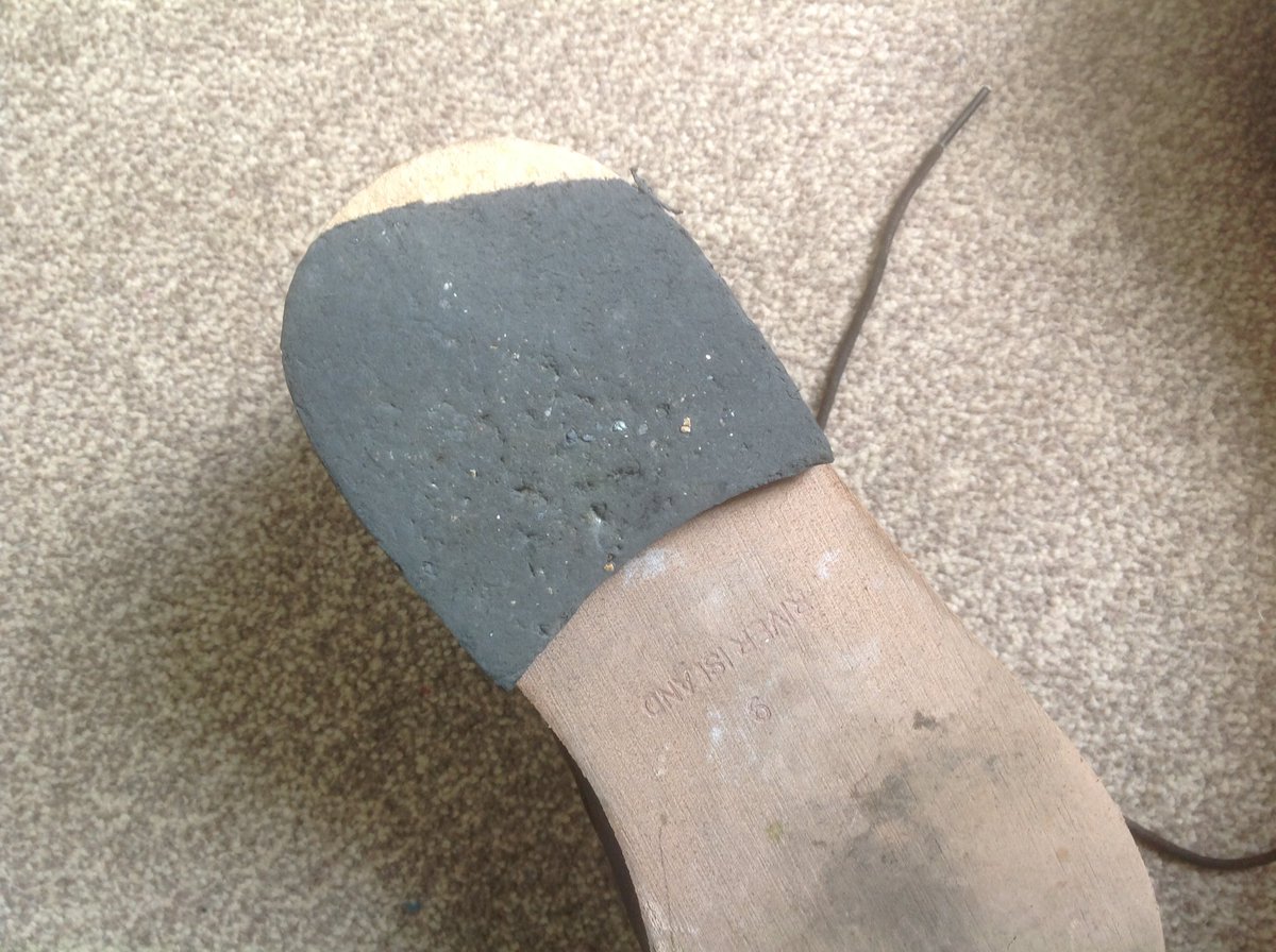 OldAmazon's tweet image. @riverisland #notfitforpurpose #badcustomerservice only 3 weeks old, £50 quid.. should have gone to @Primark or @Poundland for betterquality