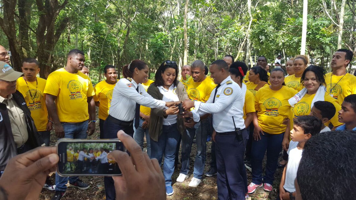 LizaryDickson's tweet photo. #ReforestaPenitenciariaRD #ProcuraduriaAvanzaRD #ModeloPenitenciarioRD
 #MedlioLibre https://t.co/DQyFrcnw25