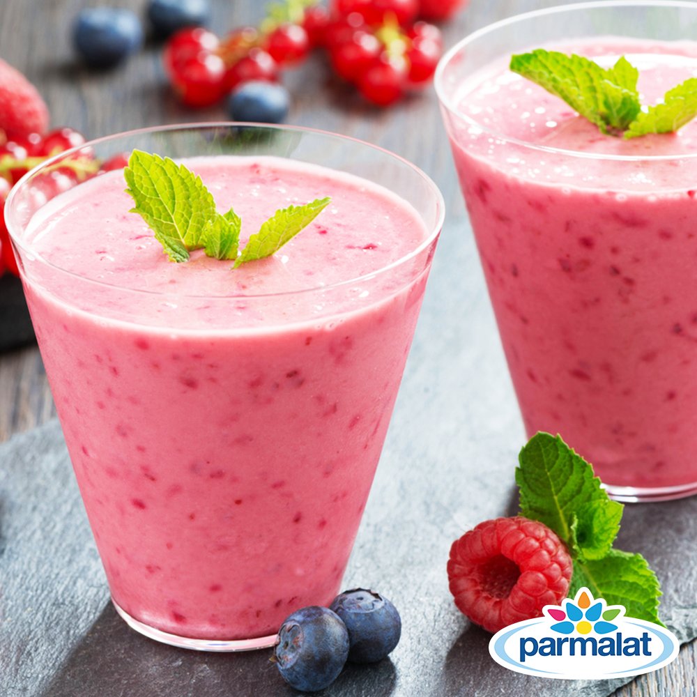 Smoothie de Frambuesa para terminar tu semana. Mezcla  2 tazas de frambuesas, 5 hojas de menta y 1 taza de Leche Semidescremada #Parmalat
