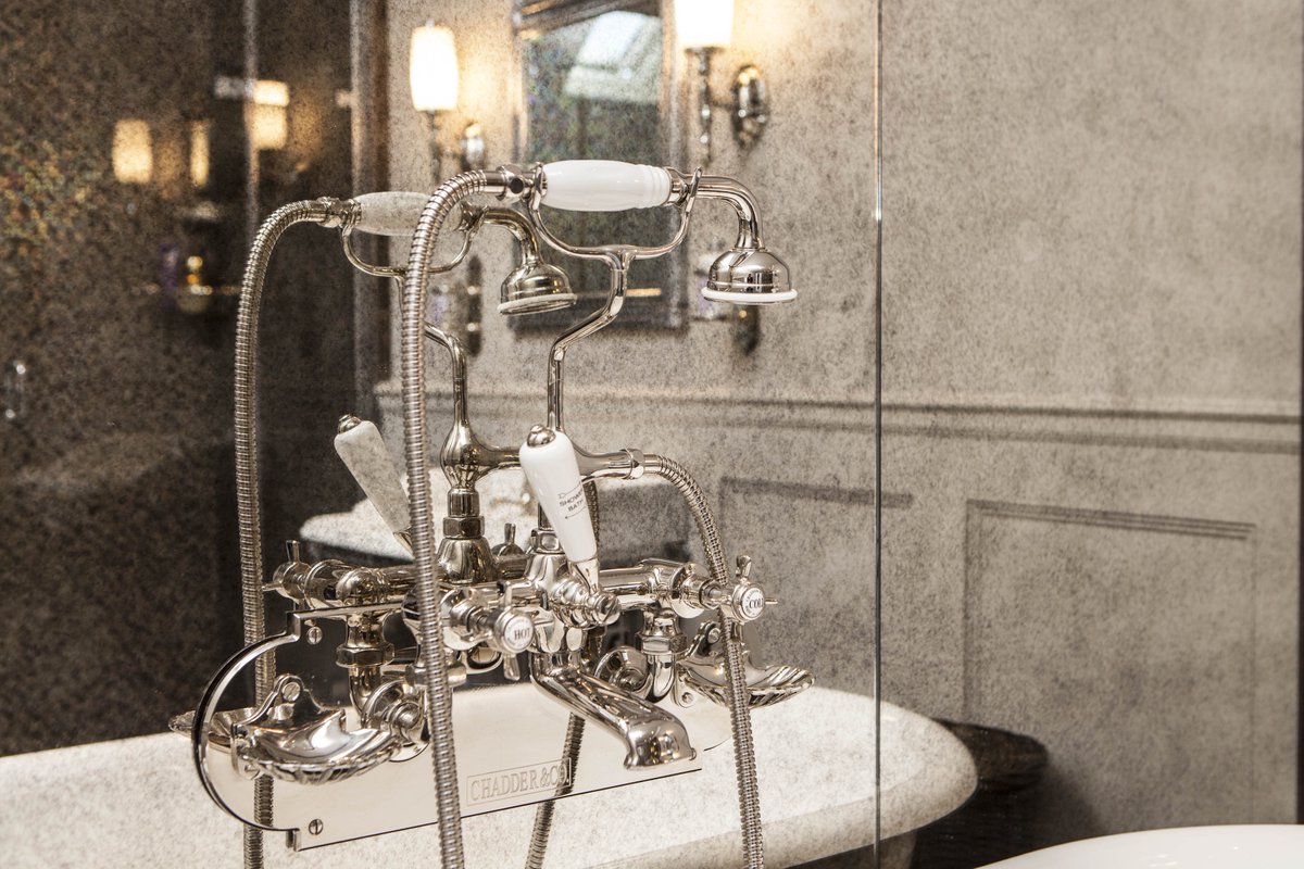 ChadderandCo's tweet photo. Our BSM Bath shower mixer in #nickel on our backplate with shell soap dishes.#tap #faucet #bath #bathroom #bathrooms #bathroomgoals #mirror https://t.co/0u4u5cmKIN