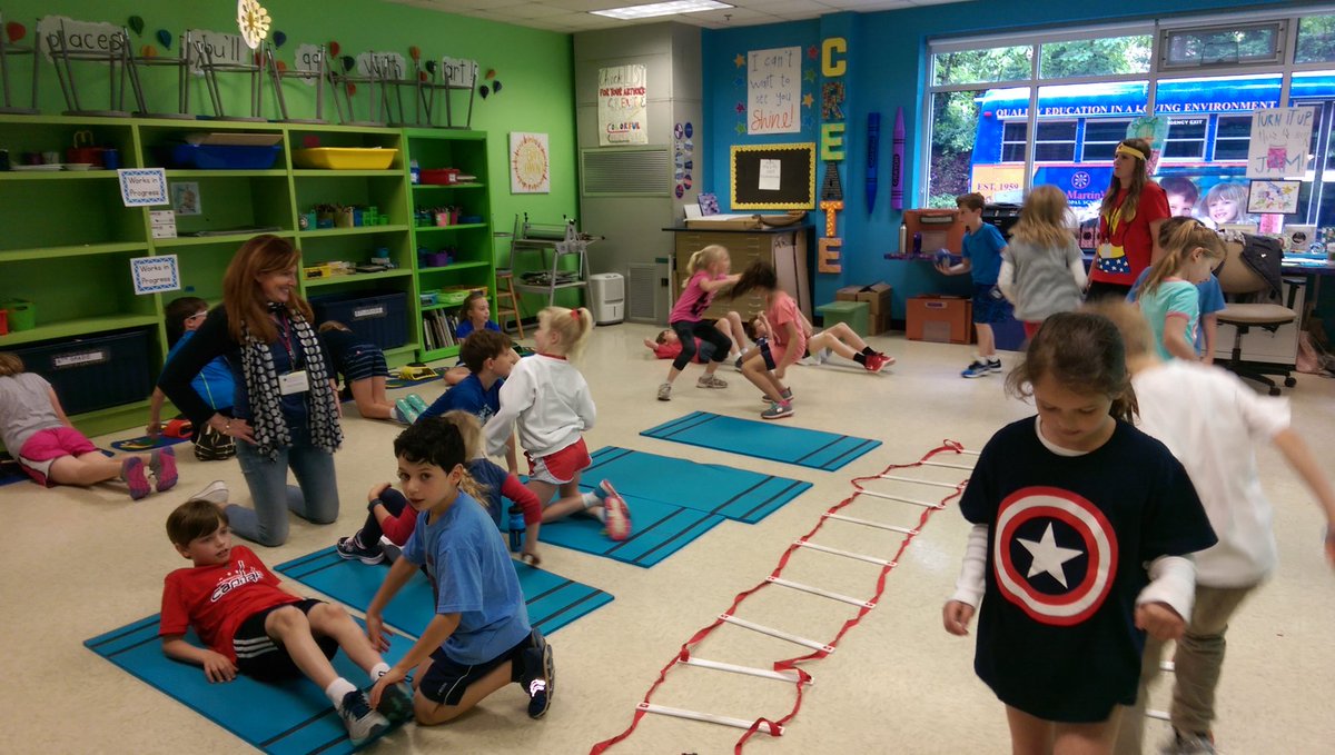 rwatsmes's tweet photo. #esfieldday Woohoo!!! First station...#Fitness #smesatl https://t.co/pe38Ge6jud