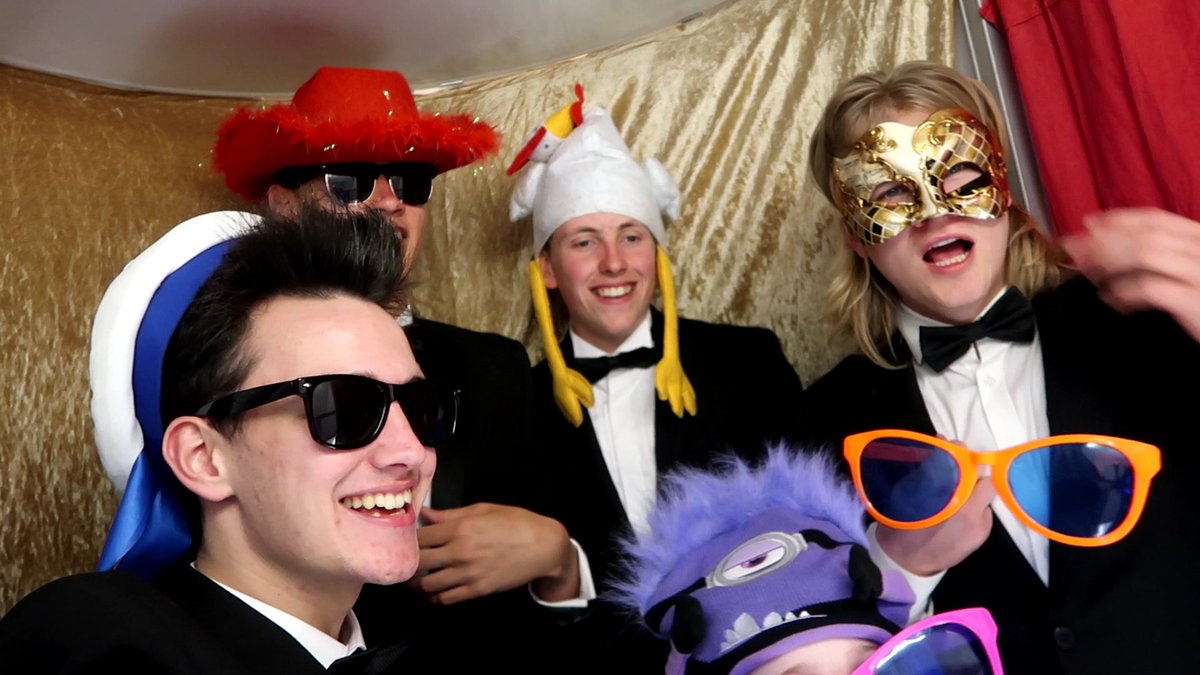 GLTalent's tweet image. SUNDAY

19:00

The boys are BACK! 

#ChrisandDannyVlog