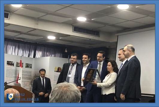 ulfsc2's tweet photo. درع تقديري من سيسكو لأكاديمية #كلية_العلوم الفرع الثاني في #الجامعة_اللبنانية
#cisco #ulfs2 #ulfsc2 #ul #lu
https://t.co/us5zSBJB8d https://t.co/5DzesgE4TZ