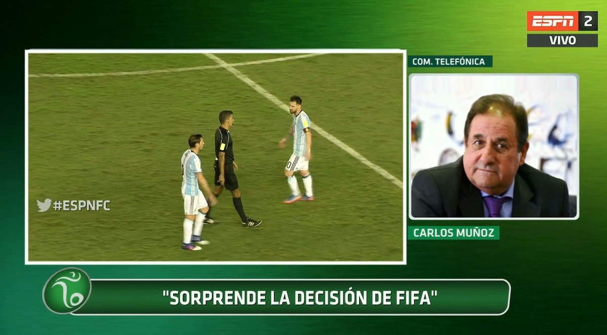 ESPNFutbolClub's tweet photo. #Ahora, en #ESPNFC, por ESPN 2 o @ESPNPLAY.
Carlos Muñoz: "Sorprende la decisión de FIFA". https://t.co/dWtViXU90D