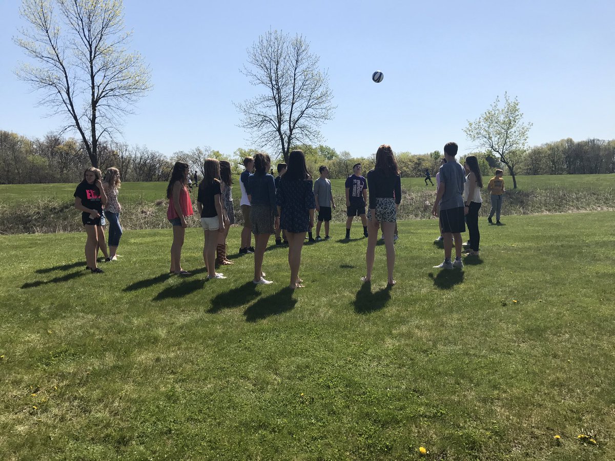 McDermottEng's tweet image. Kids! Interacting! Outside! #homsplsas #primetime #MNspring #mcdermotteng8 @skuznetsov84