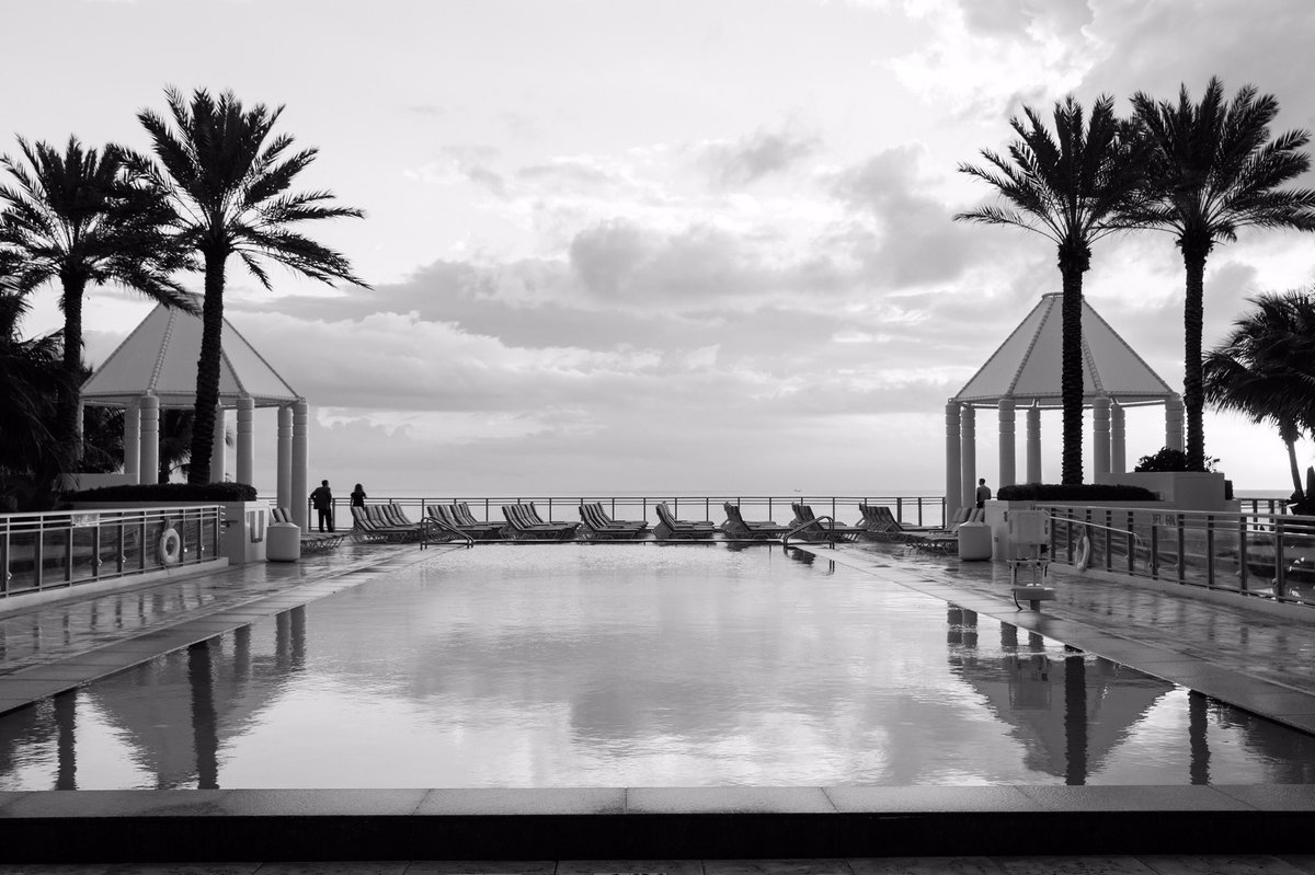 Exterior view from Andrew Bordwin #photooftheday #randycolereps #exteriordesign #exterior #lifestyle #vacation #florida <a href="/andrewbordwin/">Andrew Bordwin</a>