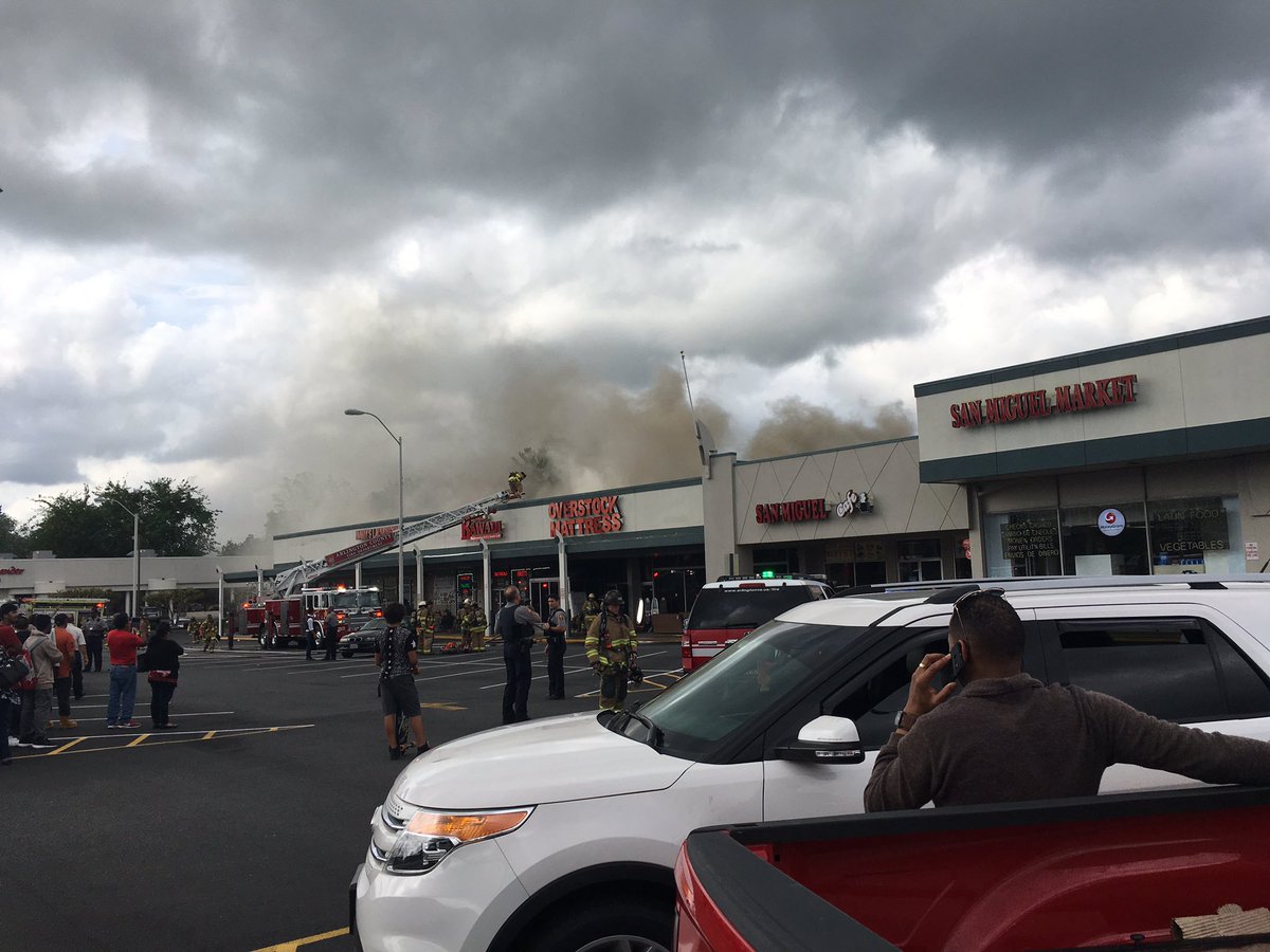 IAFF2800's tweet image. 5900 Blk of Leesburg Pike. #ACFD