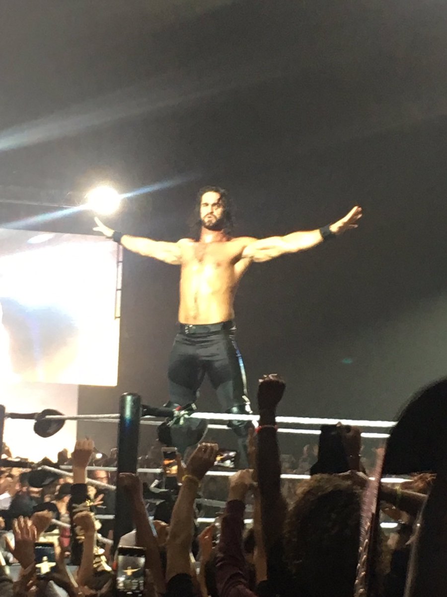 SarinaTancre90's tweet photo. @WWERollins the Kingslayer in Bologne!!! Thank you Seth!!! #timrollins #wwebologna https://t.co/215FUAVavU