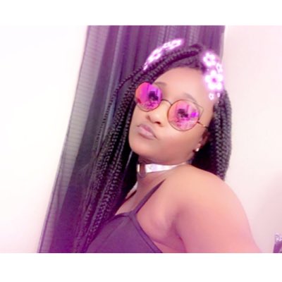 Watch your fav aquarius ♒️'s leaked NSFW photo on TwXstars