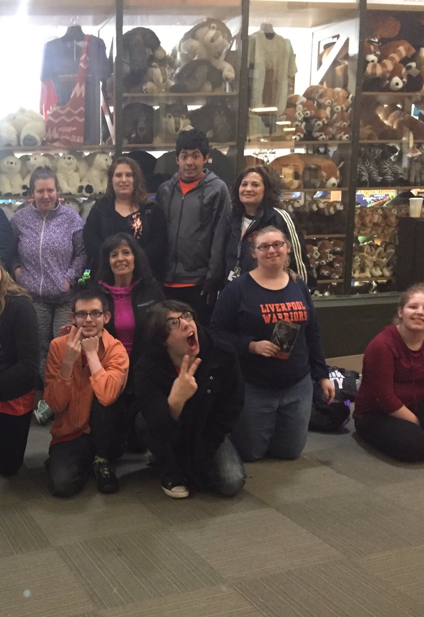 A big thanks to Meals on Wheels of Syracuse for a fun outing at the zoo today #volunteer #give&amp;youshallreceive @MsBal_atLHS @MrLawrence_LHS