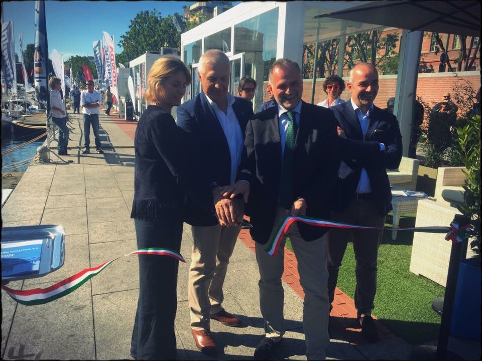 naviglileonardo's tweet photo. #NavigaMi 2017 è già un successo. In #darsena il Salone Nautico di #milano @LombardiaOnLine @massimogara @ComuneMI @UcinaNautica https://t.co/4kPTwOPREc