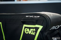 pinkbike's tweet photo. Fly a lot with your bike? Then our @EVOCSPORTS bike bag and stand review is for you. #PBtech #mtb #pinkbike https://t.co/cvr2zKFjmD https://t.co/gH8qR9cJu1