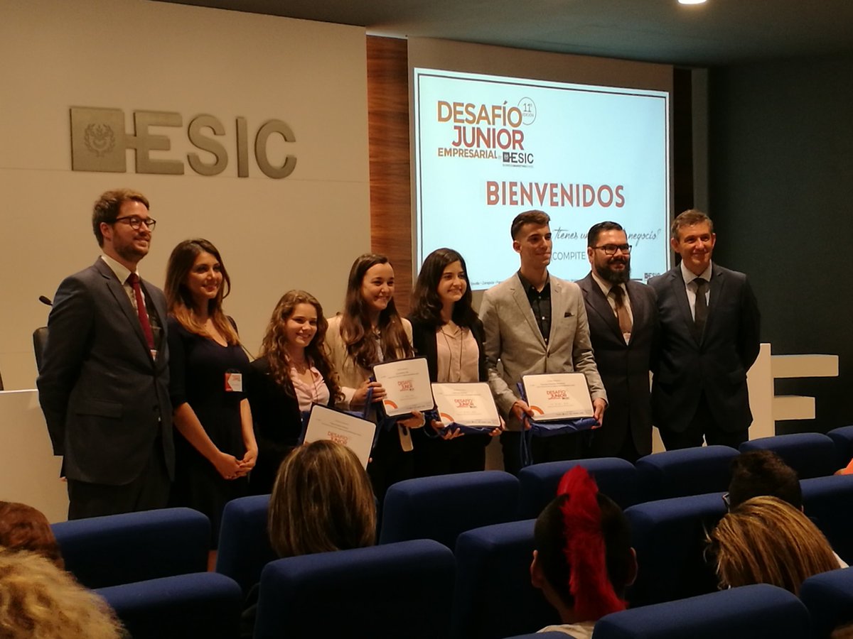 vinosViValdi's tweet photo. 📣#ViValdi lo ha conseguido!😋 Al fin nos hemos clasificado en la final de ESIC Valencia🎆 La semana que viene viajaremos a Madrid 🛫 con ello!! https://t.co/HOgBectjtg