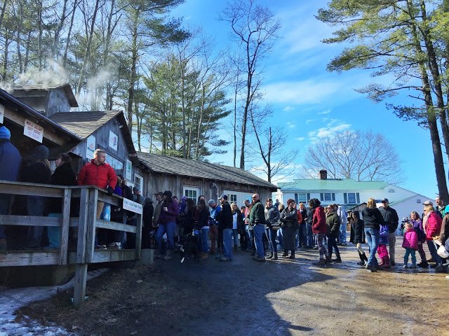 rico_w's tweet photo. A month &amp; a half late but a look back at #MapleSunday intern[life]: [back] to that sugar shack https://t.co/jx56CxCDdb https://t.co/suCCCInSIR