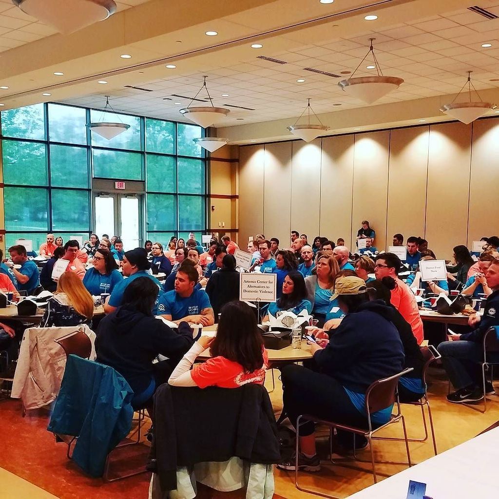 Hello Dayton! Today @GenerationDayton, a program of the Dayton Area Chamber of
Commerce, is taking the @DaytonBat… ift.tt/2q7H5sO