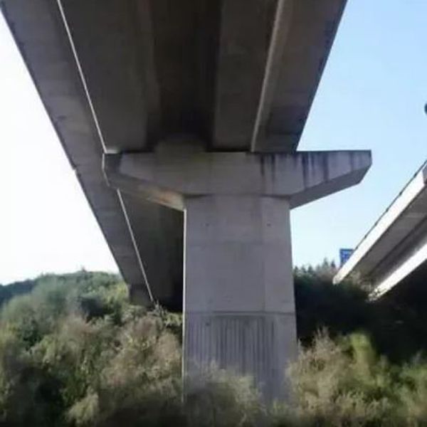 PhoenixGasServ's tweet photo. I wonder at what point through building this they realised it wasn't going to line up 🤔
#MissCalculation #Fail #ConstructionFail https://t.co/WhG0ozRO6u