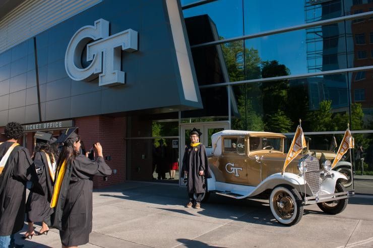 TAG_HR's tweet photo. #gatech https://t.co/5OaCyBJh2l https://t.co/GFqEioLsP7