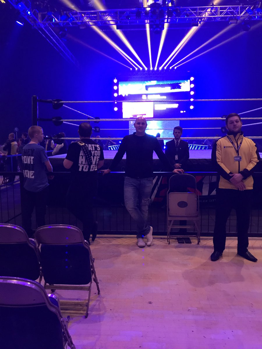 #WWECardiff buzzing can't wait with Shane the boy 👊🏻