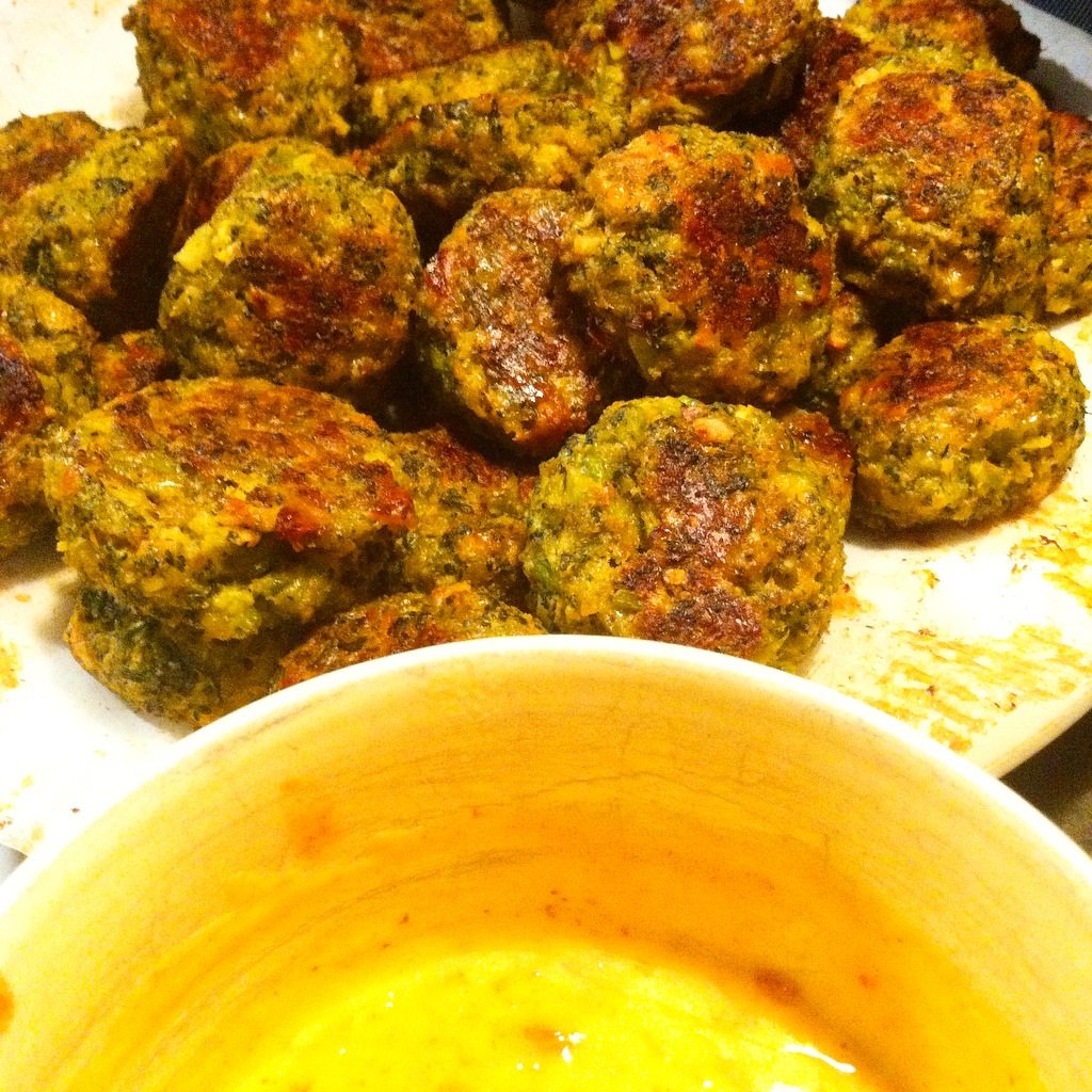 VTCannabisBrand's tweet photo. #CBDhack: @tasty broccoli tots with ramps and a #CBD sweet &amp; spicy dipping sauce! https://t.co/MjmLsMa7Mm #VT #btv #vtfood #hemp #edibles https://t.co/ouIU6TVfFo