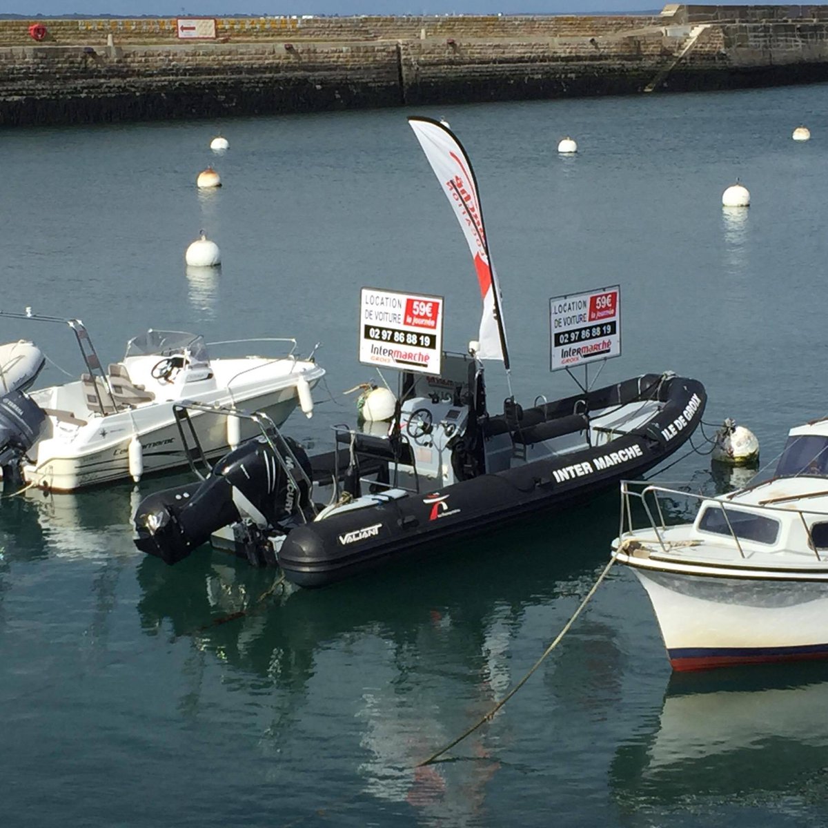 Alain29600's tweet photo. A #groix à l'@intermarche Contact, ils louent des véhicules! et le font savoir dès entrée au port! @mousquetairesfr @Cabelguen5 @marisabruco https://t.co/WtZga35e1Z