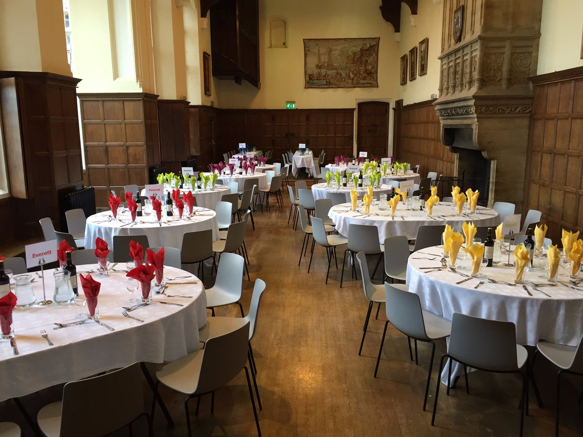 ShiplakeCollege's tweet image. All ready for the joining Year 9s to meet their Housemasters! #ColourCoding #NewFriends #Dinner