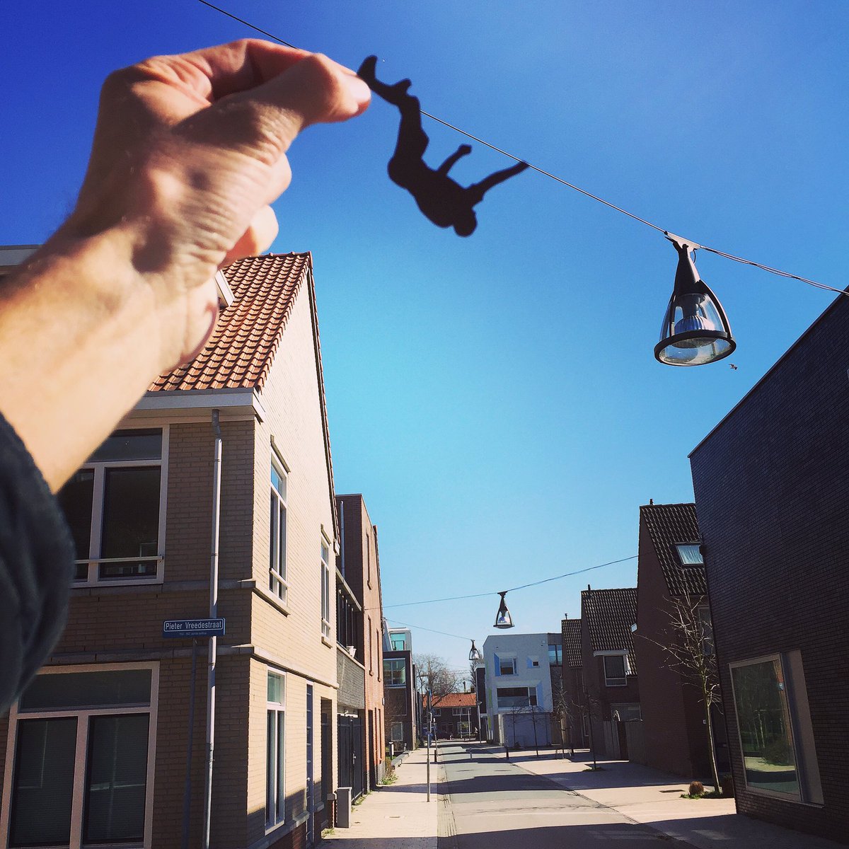 Nice Weather For a Great Obstacle Run!
Location: #Leiden, the #Netherlands.

#survival #obstaclerun #papercut #papercutout