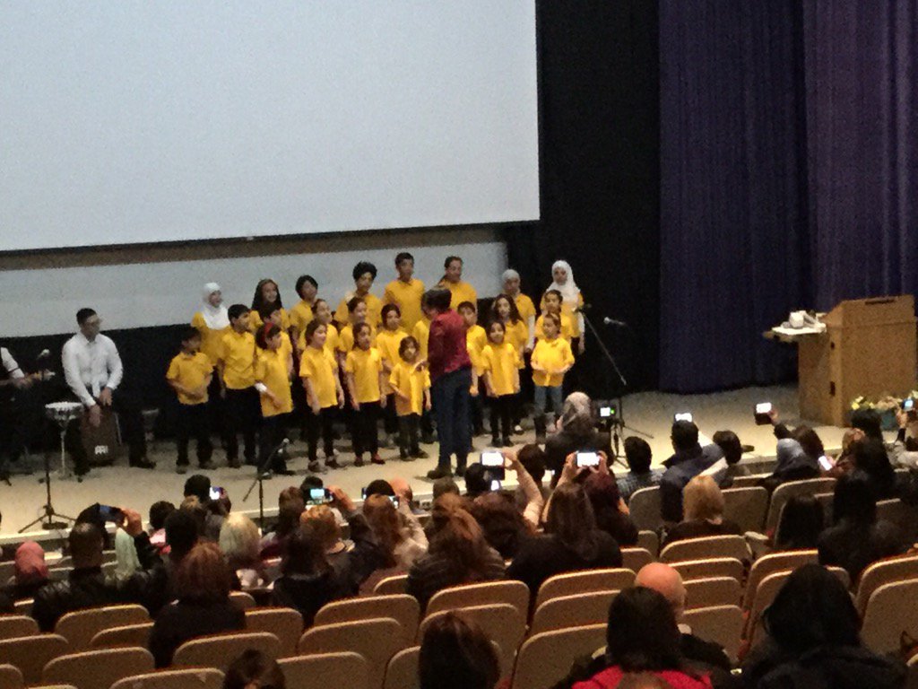 htmzmac's tweet photo. Syrian Children's Choir. Beautiful voices, singing about peace. #CLD2017 #pvnclearns https://t.co/tw96NRNno1