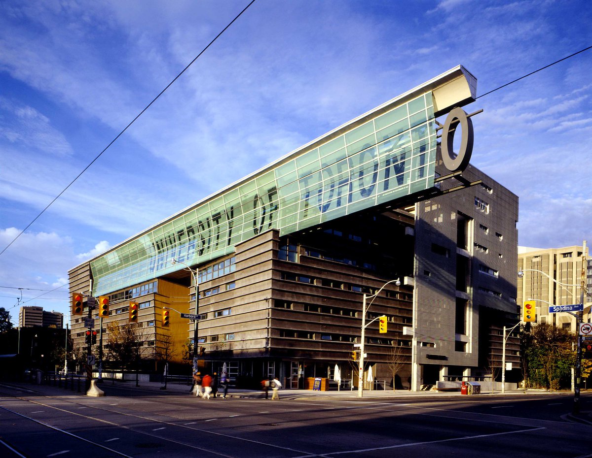designarch2016's tweet photo. 1001 buildings you must see before you die:University of Toronto Graduate House - Toronto, Canada https://t.co/3Y6TojkmBt