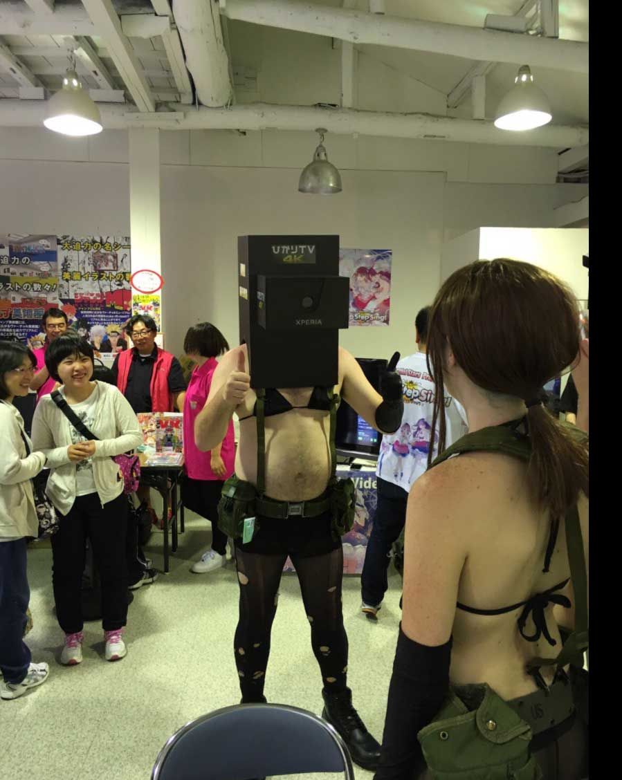 VRCircle's tweet photo. #PalmerLuckey is living the life in the land of #cosplay
More Pics: https://t.co/mvdLVHd9rV
#VR #Japan ##Oculus #Humor #Funny #VRCircle https://t.co/JU9dnuzLnq