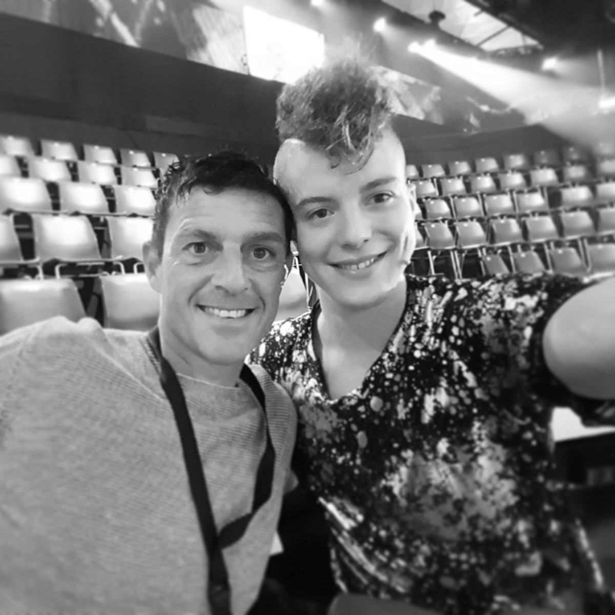 LuciiFischer's tweet photo. We are ready for tomorrow #HelloAgain #RomanKilchsperger
Freue mich riiiiesig auf die Show und das #LypSincBattle 🎤😀
#liveshow #tv #swisstv https://t.co/hjg4mr170k