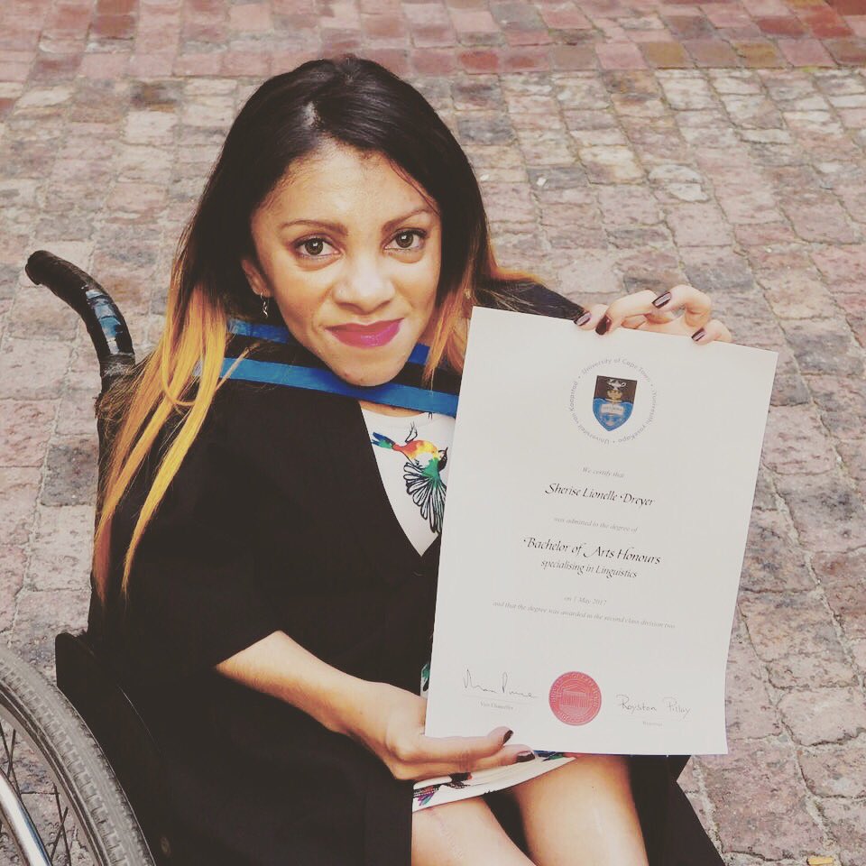 Sherise_Dreyer's tweet photo. My graduation. #Postgrad #Linguistics #UCTGrad2017 #Sherified https://t.co/yyZmFpI9ZF